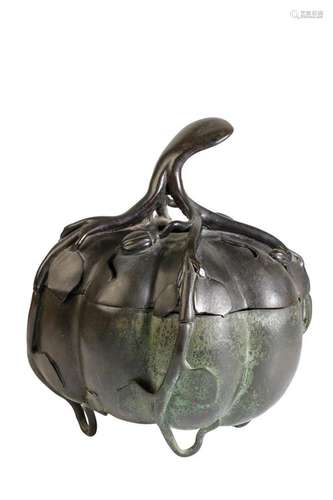 LARGE BRONZE 'PUMPKIN' CENSER AND COVER, 17TH CENTURY