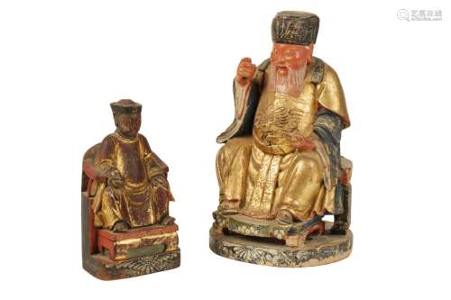 CARVED GILTWOOD AND POLYCHROME FIGURE, LATE QING DYNASTY