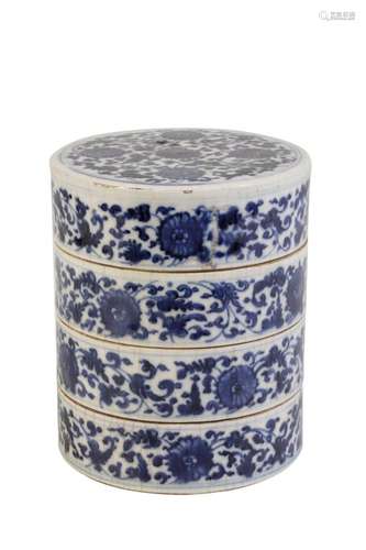 BLUE AND WHITE 'CHRYSANTHEMUM' CYLINDRICAL BOX, LATE QING DYNASTY