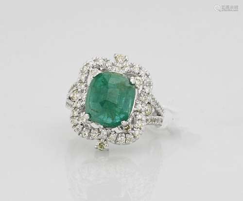 18K White Gold, Emerald & Diamond Ring