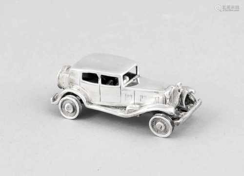 Oldtimermodell, Italien, 20. Jh., Sterlingsilber 925/000, L. 6,5 cm, ca. 63 gVintage car model,