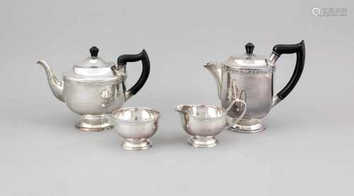 Vierteiliges Kaffee- und Teekernstück, England, 20. Jh., plated, runder, gewölbter Stand,glatter