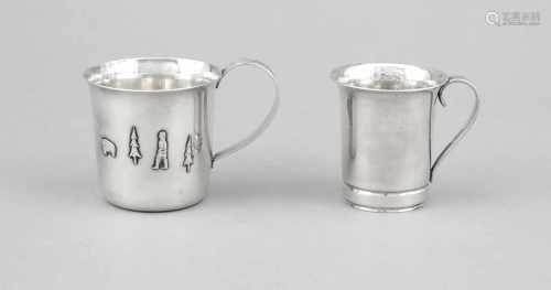 Zwei Kinderbecher, Schweden, 1933 und 1964, Silber punziert, jeweils gerader Korpus,seitl.