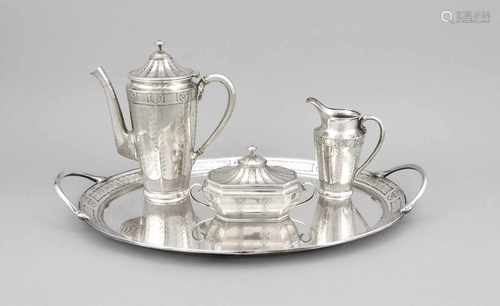 Dreiteiliges Kaffeekernstück auf Tablett, um 1900, plated, jeweils konische Form, Wandungmit