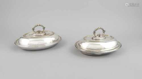 Paar ovale Warmhalteschalen, 20. Jh., plated, mit Perlreliefdekor, Versilberung ber. L. 28cmPair