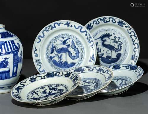 FIVE BLUE AND WHITE PHOENIX DISHES