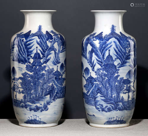 A PAIR OF BLUE AND WHITE VASES