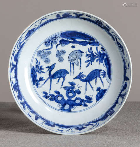 A BLUE AND WHITE THREE DEER DISH - Formerly property from a Swedish private collection