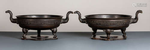 A PAIR OF ELEPHANT BRONZE TRIPOD CENSERS