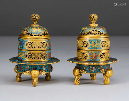 A VERY FINE AND RARE PAIR OF MINIATURE CLOISONNÉ ENAMEL CENSERS
