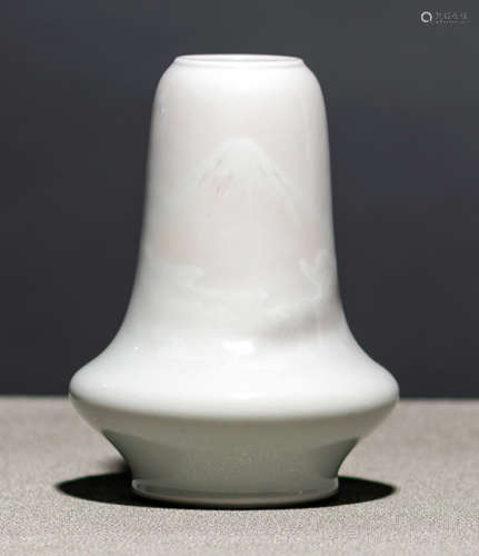 A PORCELAIN VASE DECORATED WITH MOUNT FUJI IN CLOUDS