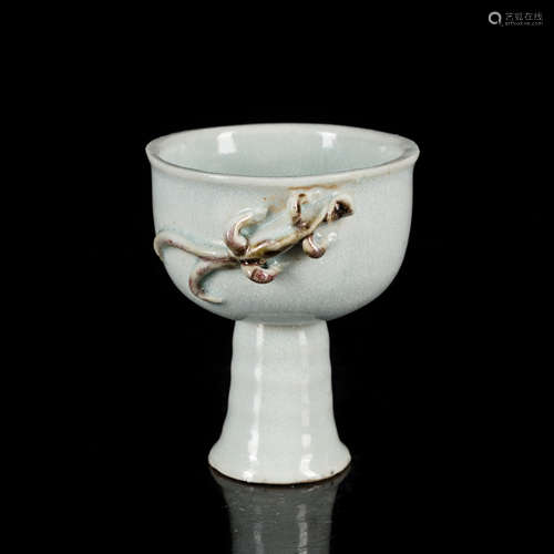 Yuan Style Antique White Glazed Stem Cup