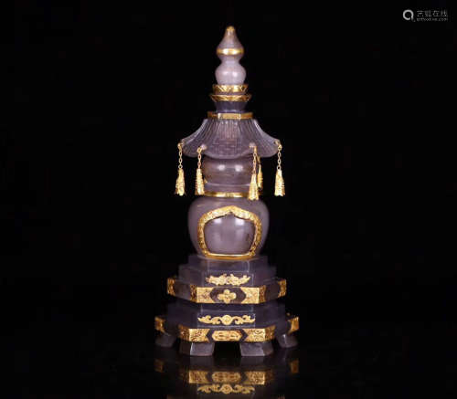 A AGATE CARVED BUDDHIST STUPA