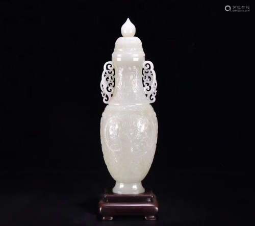 A HETIAN JADE FLORAL CARVED VASE