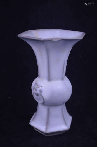 A RUYAO GU TYPE VASE