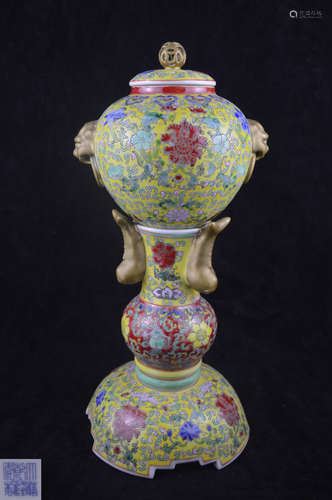 A ENAMELED FLORAL PATTERN VASE