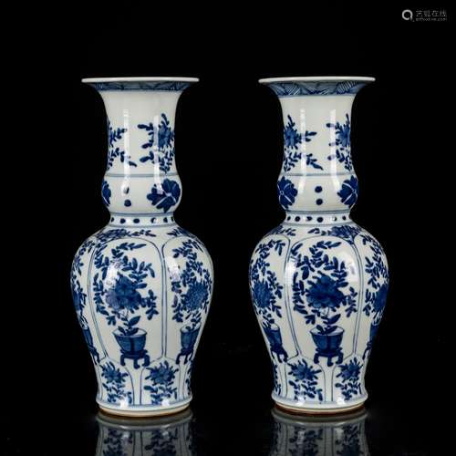 Pair Of Republic Period Antique Blue & White Vases,Pair Of Republic Period Antique Blue & White Vases