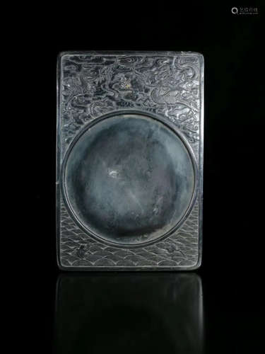 17-19TH CENTURY, A DDOUBLE DRAGON PATTERN INKSTONE, QING DYNASTY