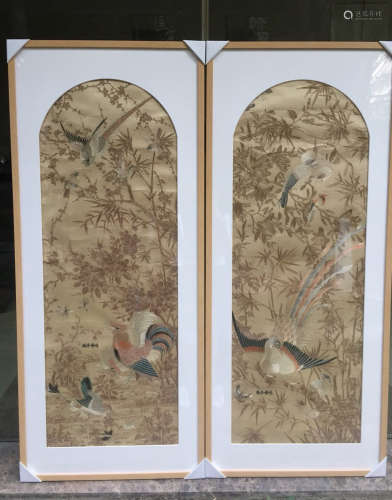 17-19TH CENTURY, A PAIR OF CHICKEN PATTERN EMBROIDERIES, QING DYNASTY