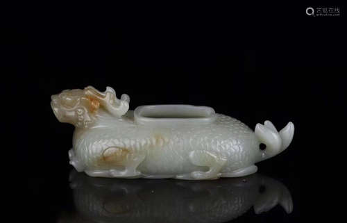 1949-1966, A CHI DRAGON PATTERN HETIAN JADE WATER TANK DESIGN ORNAMENT, CHUANGHUI PERIOD