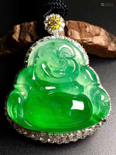 A NATURAL BUDDHA DESIGN ICY JADEITE