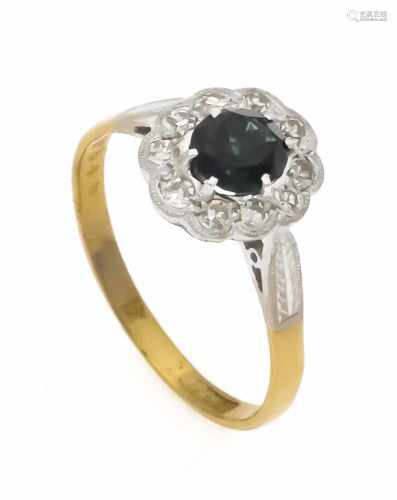 Saphir-Brillant-Ring GG WG 585/000 mit einem oval fac. Saphir 6 x 5 mm in guter Farbe undBrillanten,