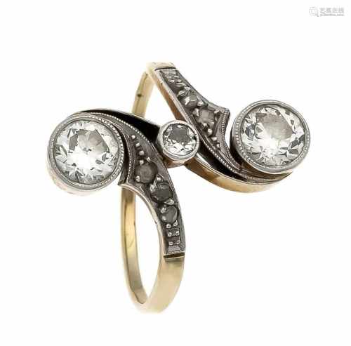 Art Déco Altschliff-Diamant-Ring um 1900 GG 585/000 mit 3 Altschliff-Diamanten, zus. 1,26ct Weiß -