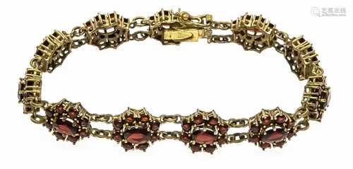 Granat-Armband Gold vergoldet, mit oval und rund fac. Granaten 6 - 2 mm, Steckschließe mitSI-Acht,