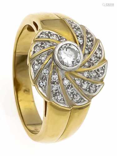 Brillant-Ring GG/WG 750/000 mit einem Brillanten 0,25 ct W/SI und Diamanten, zus. 0,16 ct,RG 57, 7,3