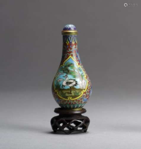 A Chinese cloisonne snuff bottle