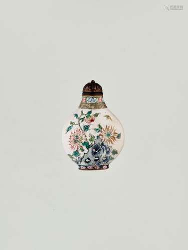 A FINE ENAMEL ON COPPER ‘PEONY’ SNUFF BOTTLE, 18TH CENT…