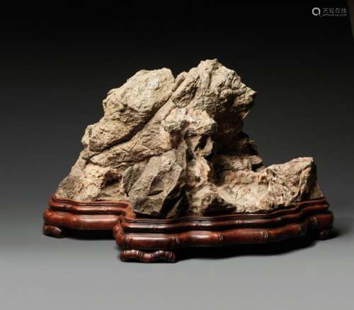 A LARGE WEN STONE SCHOLAR’S ROCK, LATE QING DYNASTY