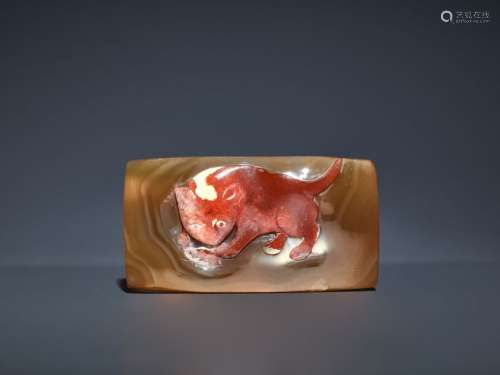 AN 18th CENTURY CARNELIAN AGATE BELT BUCKLE ‘CAT WITH B…