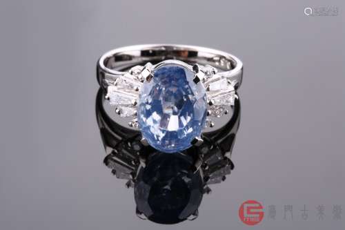 斯里兰卡天然无烧净透玻璃体8.30克拉蓝宝石镶铂金钻石戒指（铂金pt900,蓝宝石8.30克拉，钻石0.62克拉，附国际证书）