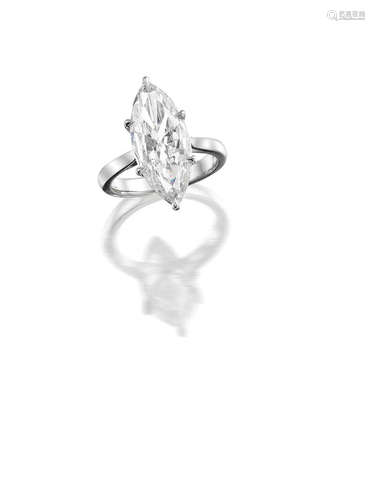 A Diamond Single-stone Ring