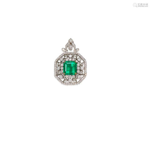 An Emerald and Diamond Brooch/Pendant
