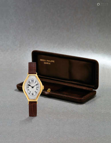 Patek Philippe, A Rare and Fine Very Early Yellow Gold Tonneau-Form Wristwatch