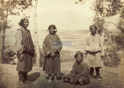 1900s 佚名 西藏人像合影 蛋白照片