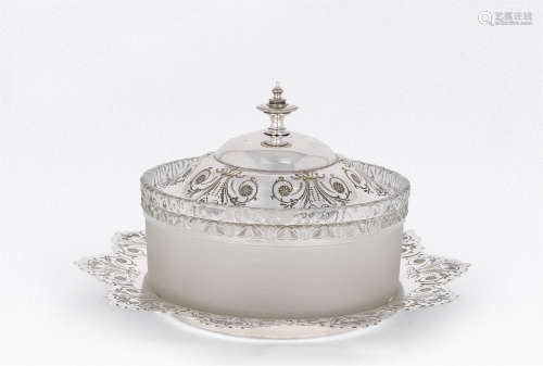 20世纪初 英国镀银及玻璃制干果盖盒