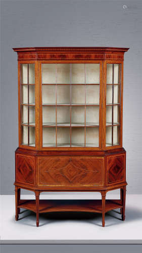 约1900年 英国桃花心木和缎木镶嵌展示柜
