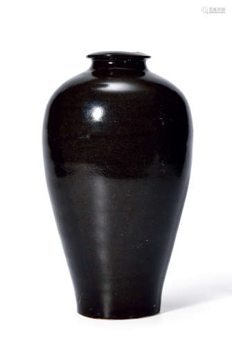 吉州窑黑釉梅瓶