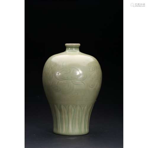 A LONGQUAN CELADON MEIPING VASE