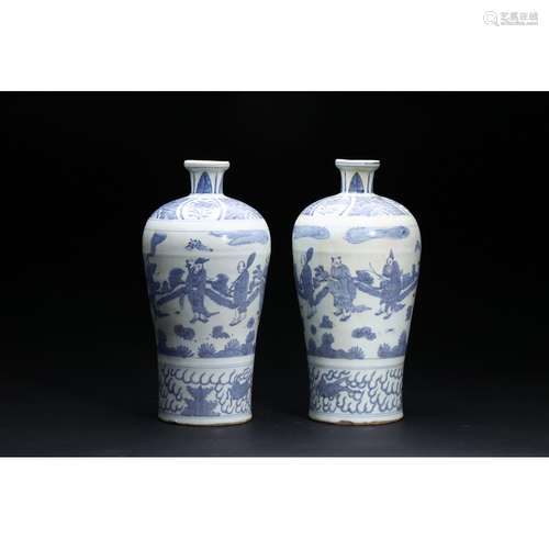 A PAIR OF WHITE AND BLUE MEIPING VASES