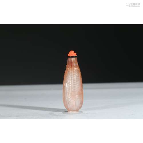 AN AGATE CORN SHAPE SNUFF BOTTLE