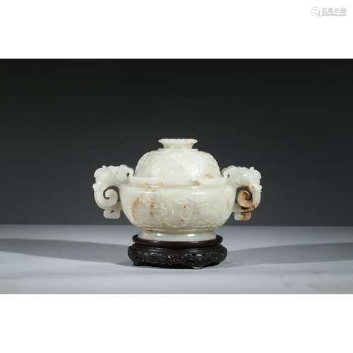 A CARVED WHITE JADE CENSER AND COVER