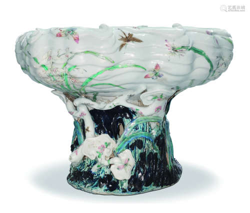 清道光 (1850年)粉彩鱼藻纹灵芝洗