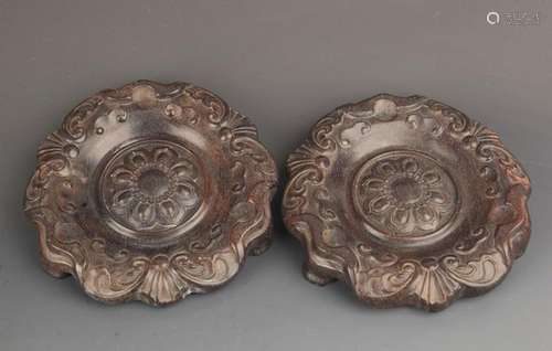 PAIR OF FINELY CARVED BLACK HARDWOOD BASE