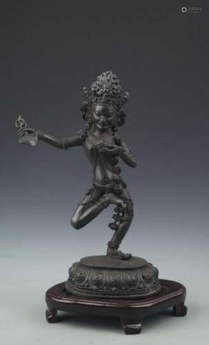 A REAR BRONZE VAJRAYOGINI STATUE