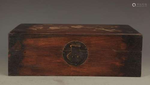 A FINE HUA LI MU WOODEN BOX INLAY WITH SEA SHELL