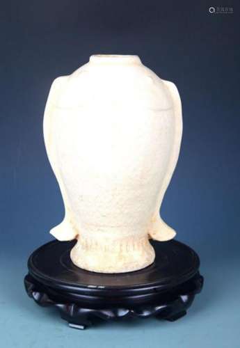 A DING YAO WHITE COLOR DOUBLE FISH WINE POT